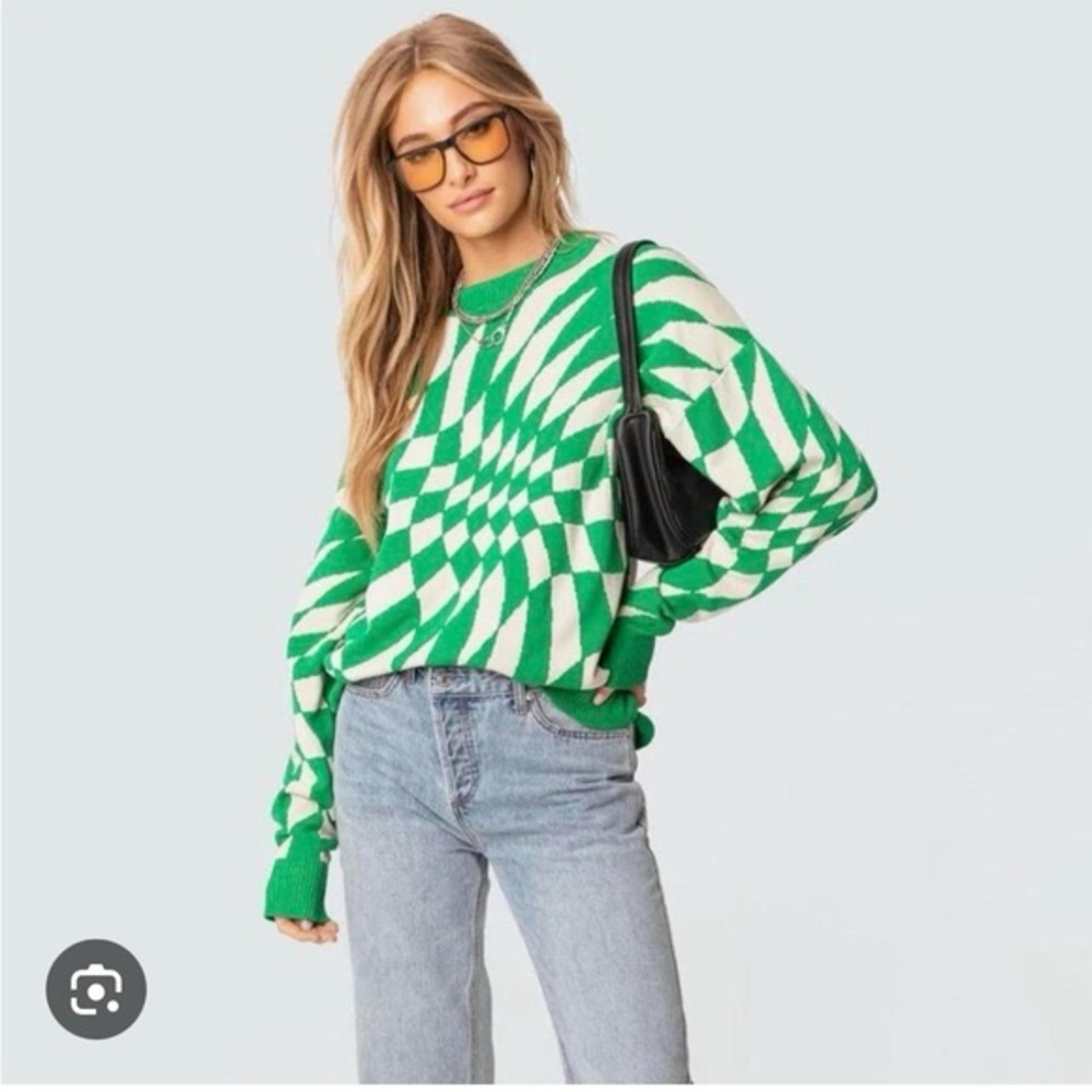 Edikted Morphy Knit Optical Illusion Sweater – Swirl Checkerboard – M/L